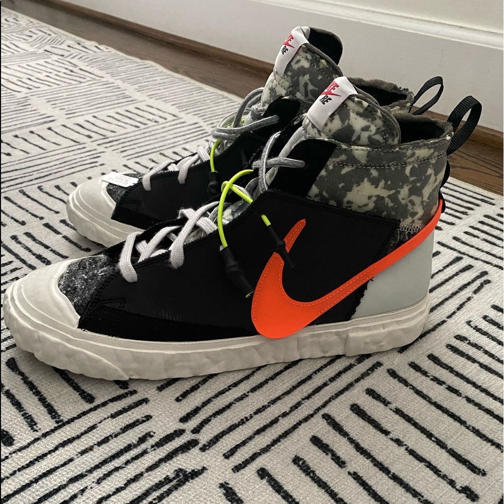 Nike ReadyMade Blazer size 12
